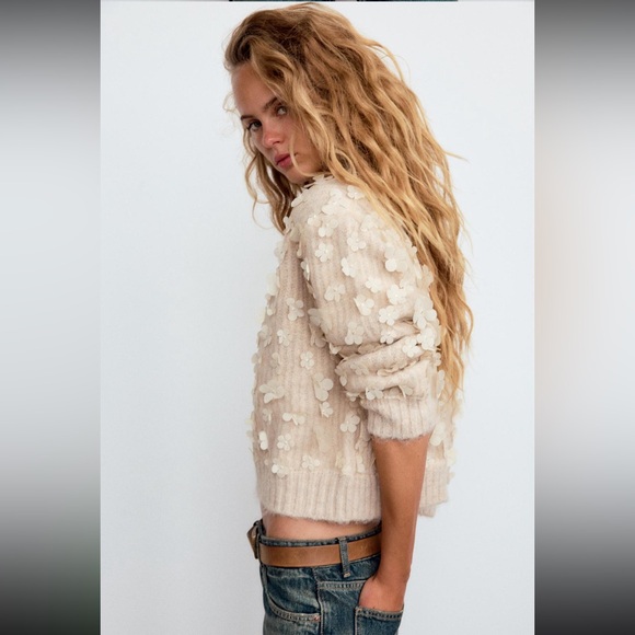 Zara combination knit floral sweater,raised flowers, - Picture 6 of 13